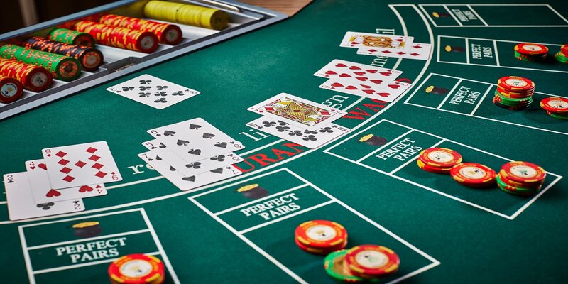 BlackJack trực tuyến thu hút người chơi như thế nào?